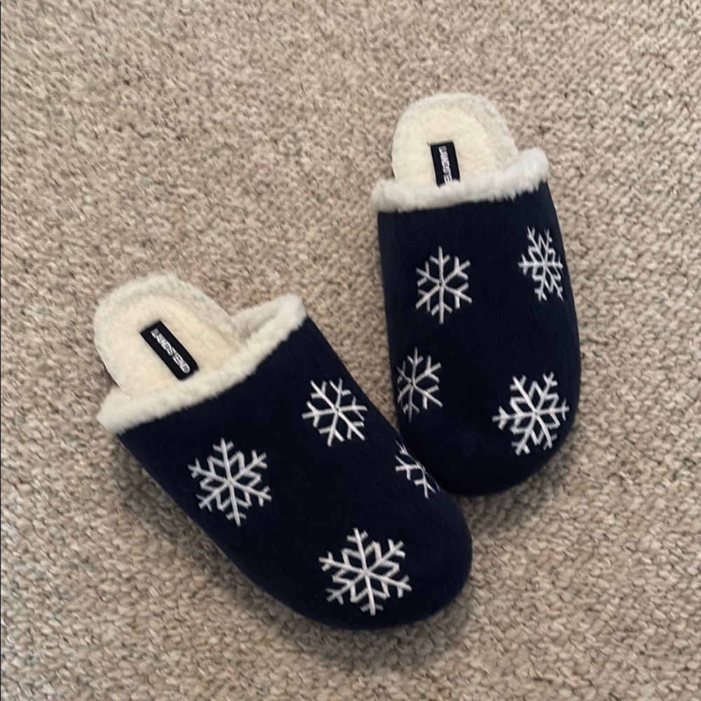 Cozy Snowflake Slippers